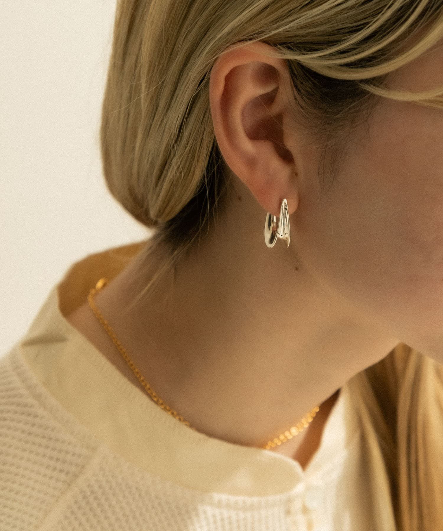 SMELLY「SMELLY so&rsquo;　curve pierce」|ピアス|