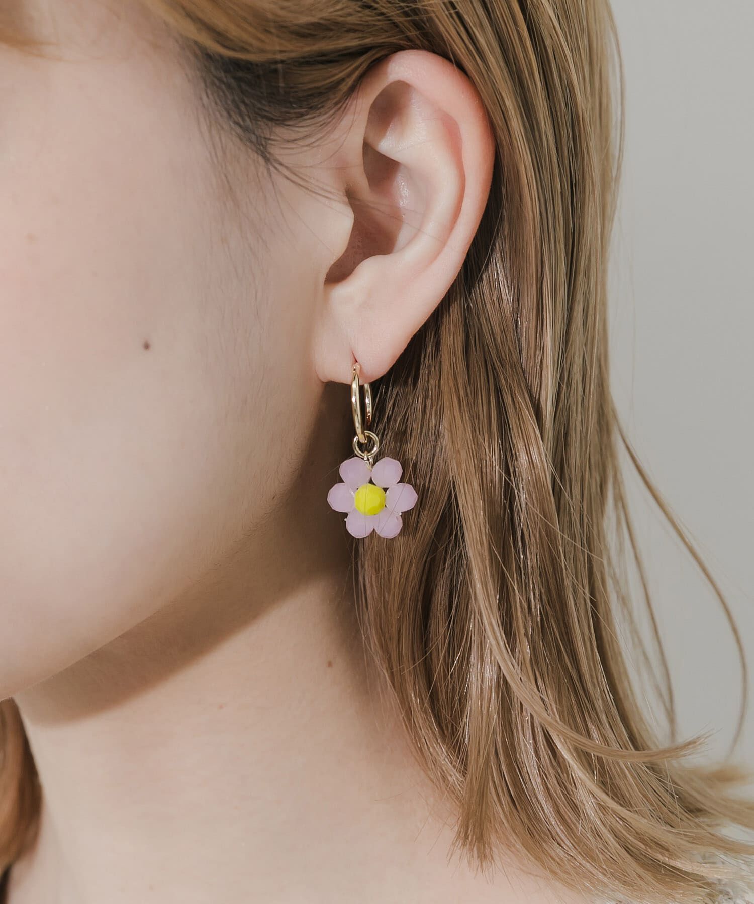 SMELLY「フラワービーズフープピアス」|ピアス|