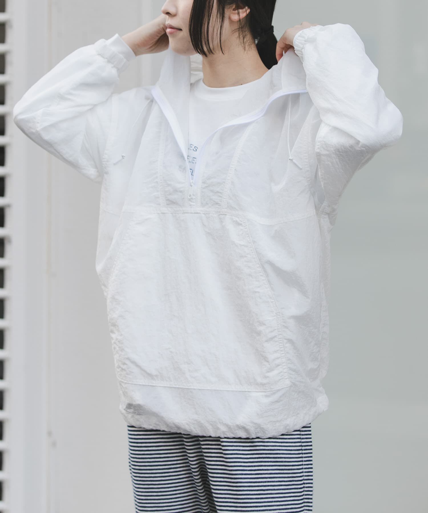 URBAN RESEARCH DOORS「FORK&SPOON　シアーアノラックパーカー」|パーカー|オフホワイト