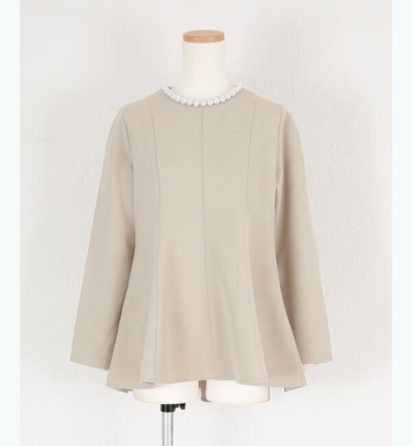 ur's「【星玲奈さんコラボアイテム】パール付ヘムライントップス」|Tシャツ・カットソー|