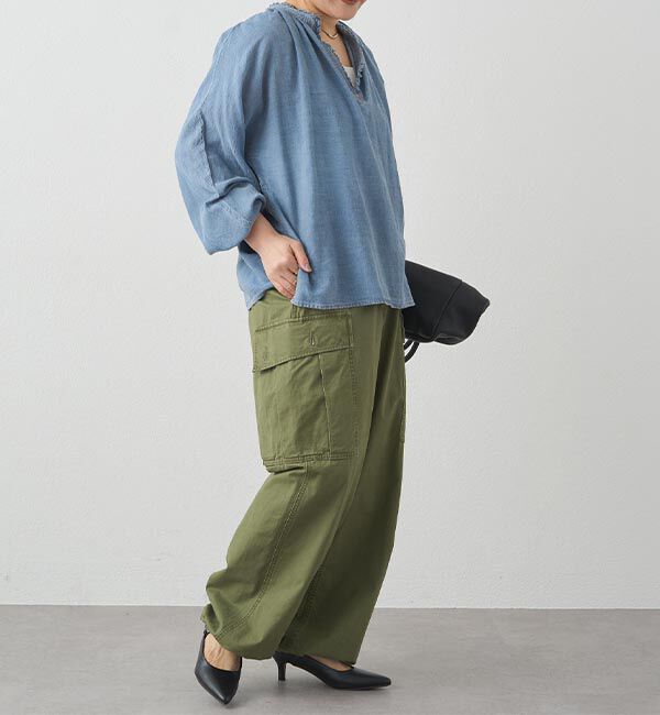  「襟元フリルシアーデニムブラウス」|シャツ・ブラウス|