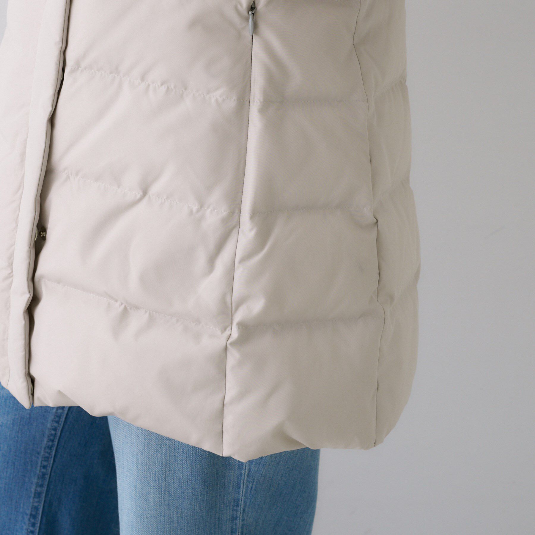 UNTITLED「【はっ水機能/フード取り外し可】ミディダウンコート」|ダウン|