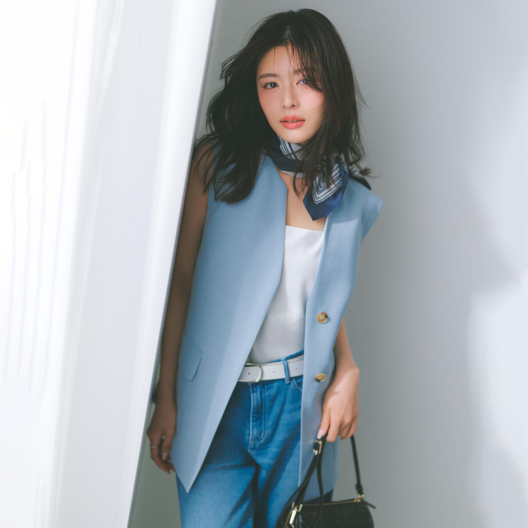 UNTITLED「【古畑星夏さん着用】スクエアラインプリントスカーフ」|バンダナ・スカーフ|