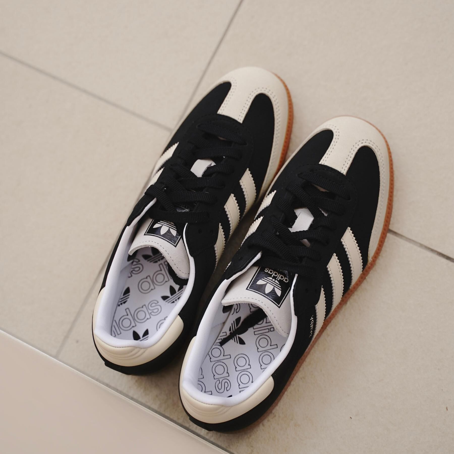 DRESSTERIOR「adidas（アディダス）SAMBA OG W IE5836」|スニーカー|ブラック(019)