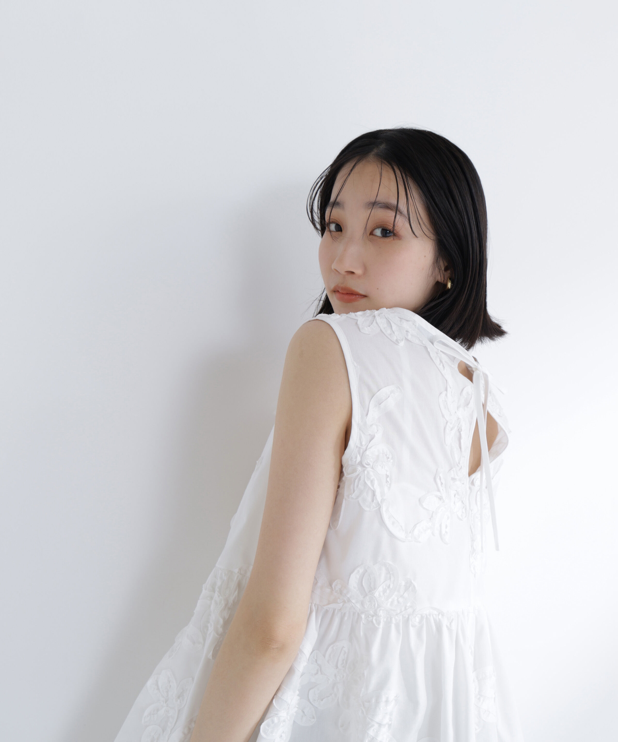  「テープ刺繍ペプラムシャツ」|シャツ・ブラウス|オフホワイト1