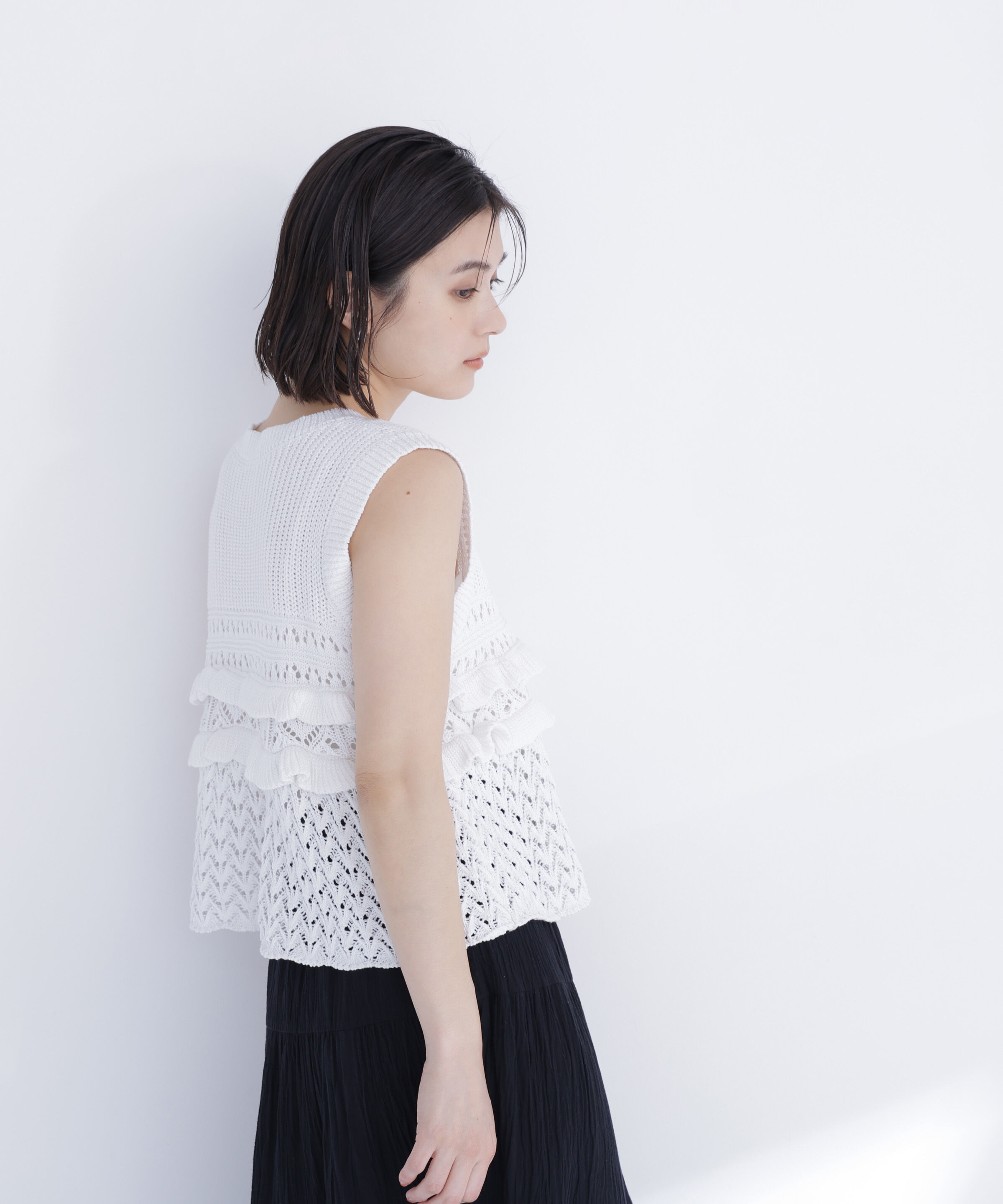  「Vネック透かし編みフリルニット」|ニット・セーター|