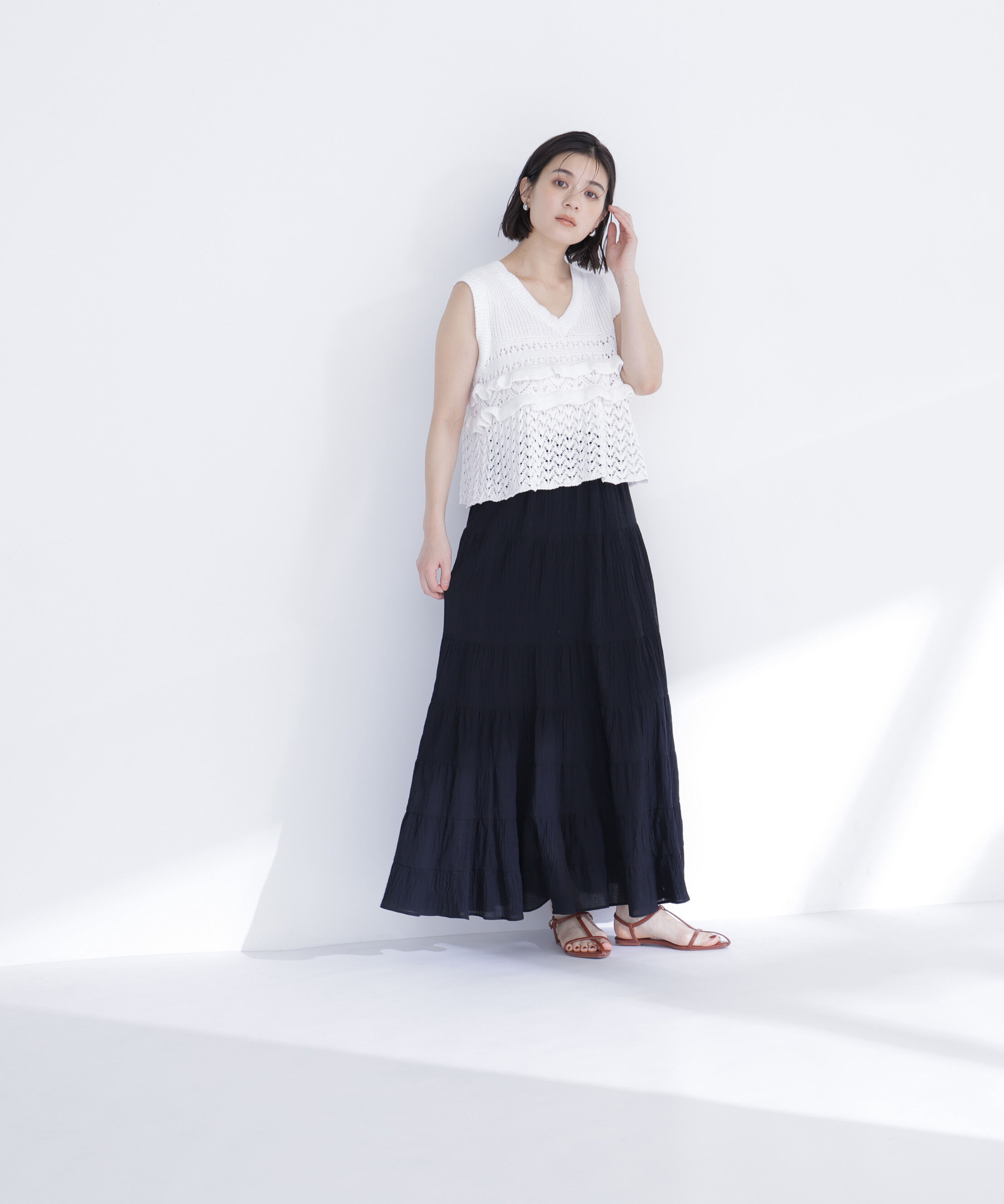  「Vネック透かし編みフリルニット」|ニット・セーター|