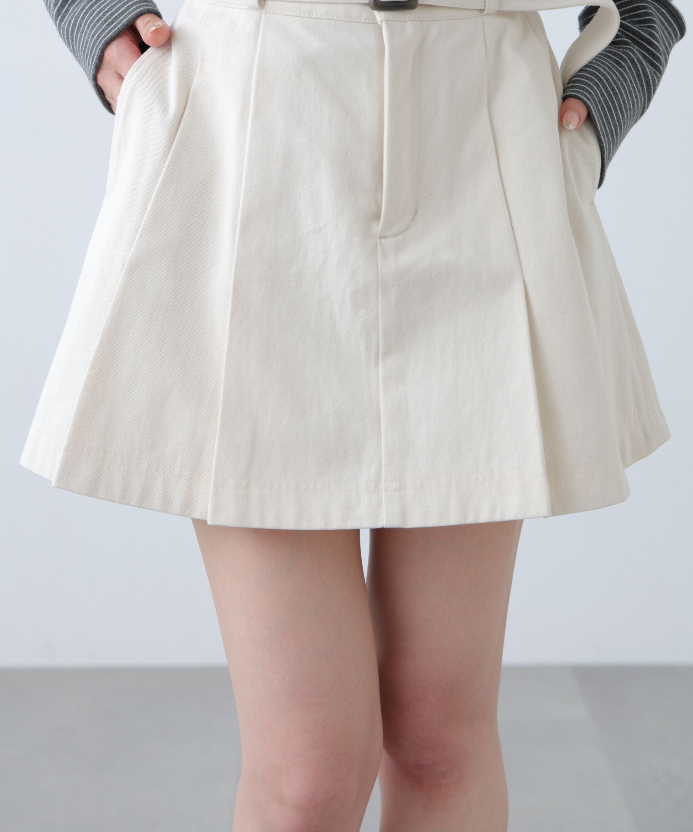  「〈セットアップ対応〉ベルト付きプリーツミニスカート」|スカート|