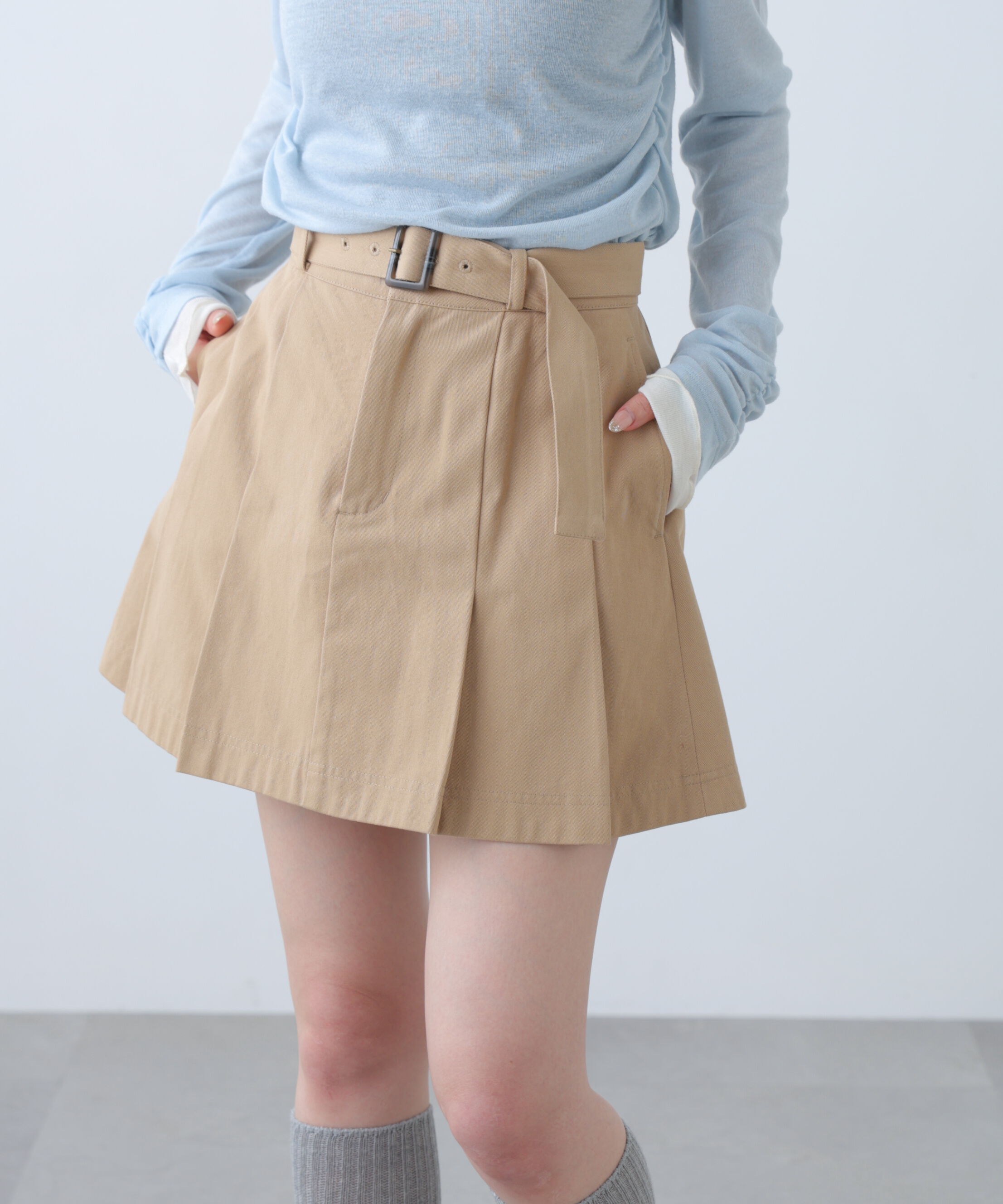  「〈セットアップ対応〉ベルト付きプリーツミニスカート」|スカート|