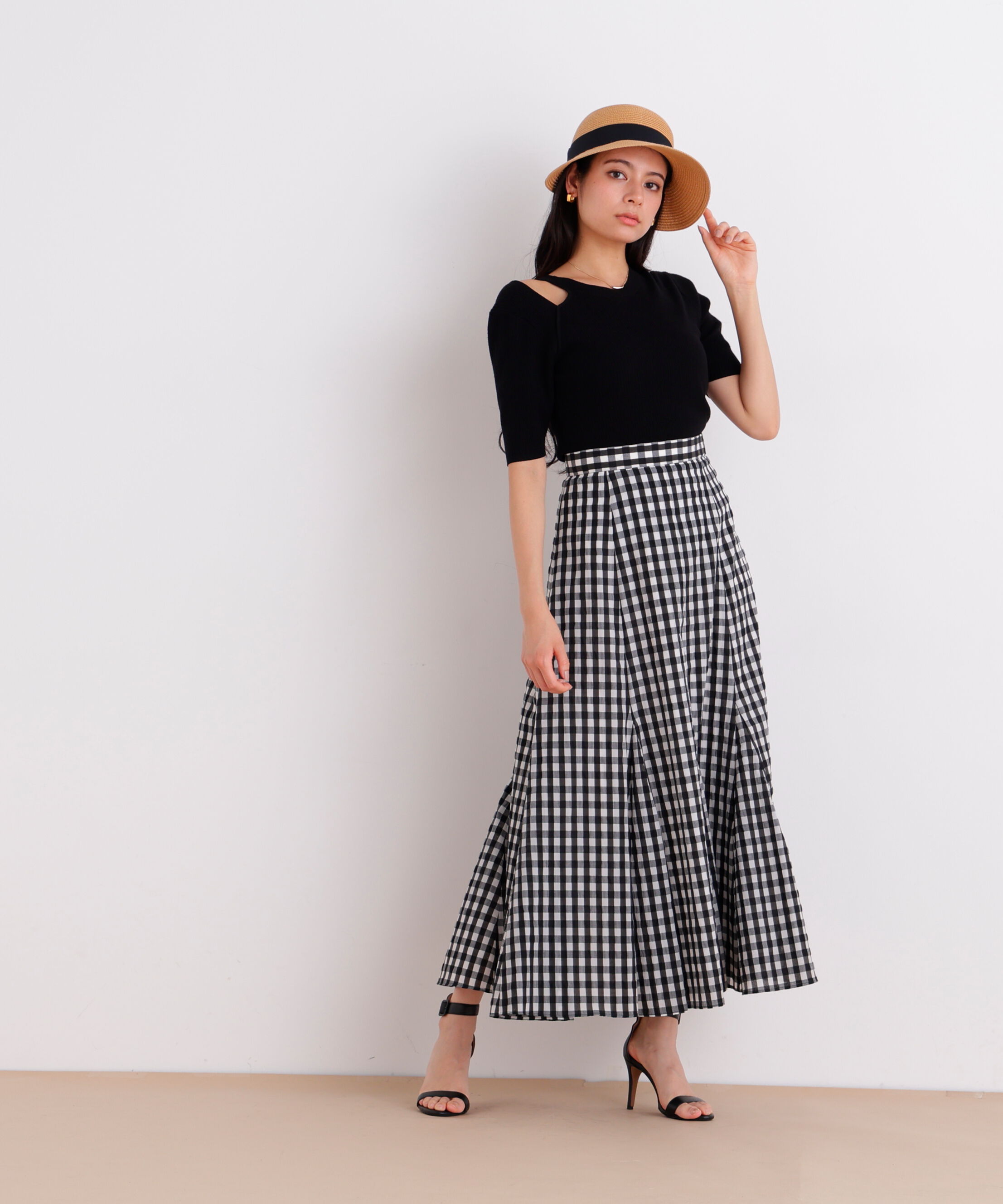  「［美香さん着用］カッティングニットプルオーバー」|ニット・セーター|