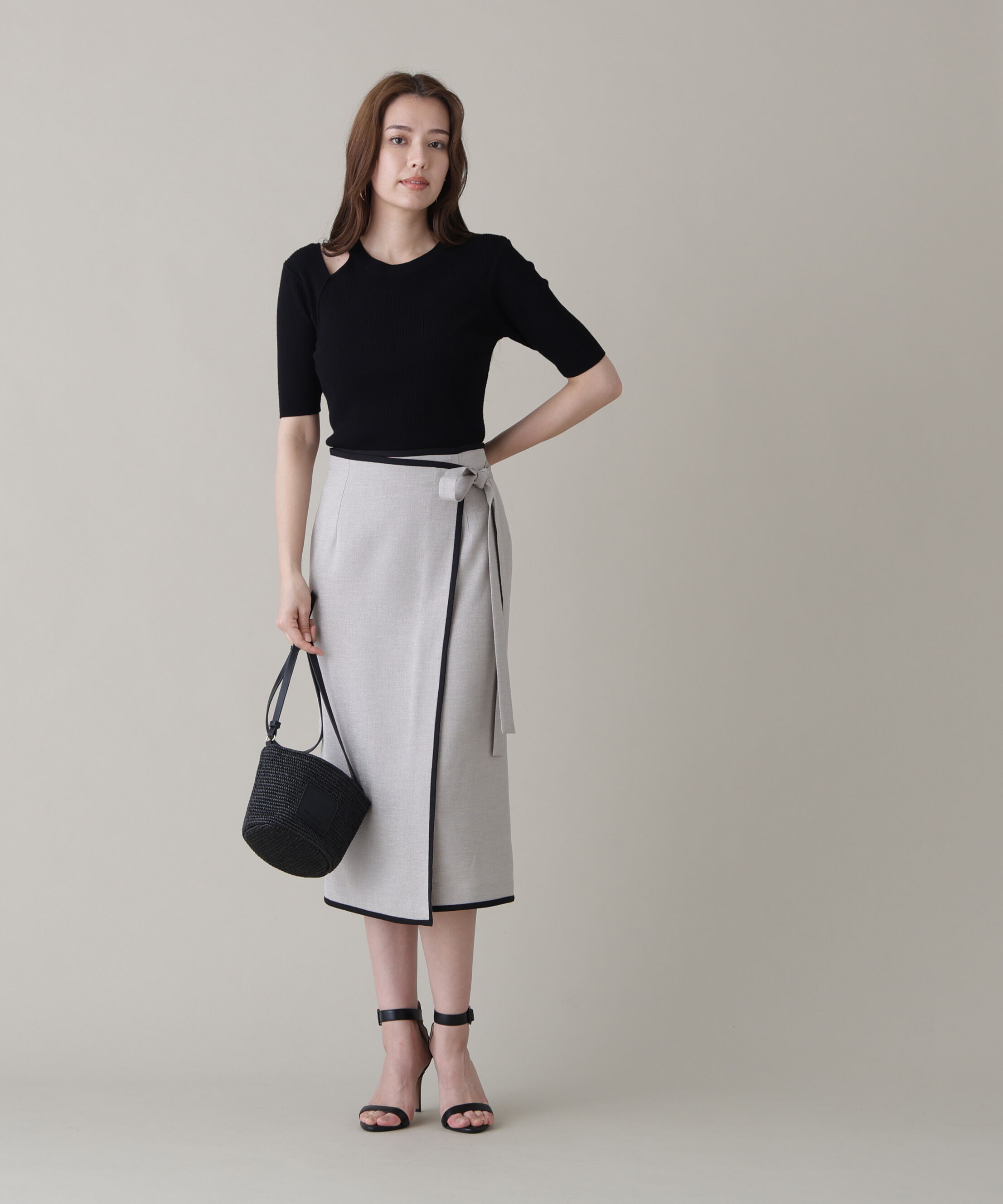  「［美香さん着用］カッティングニットプルオーバー」|ニット・セーター|