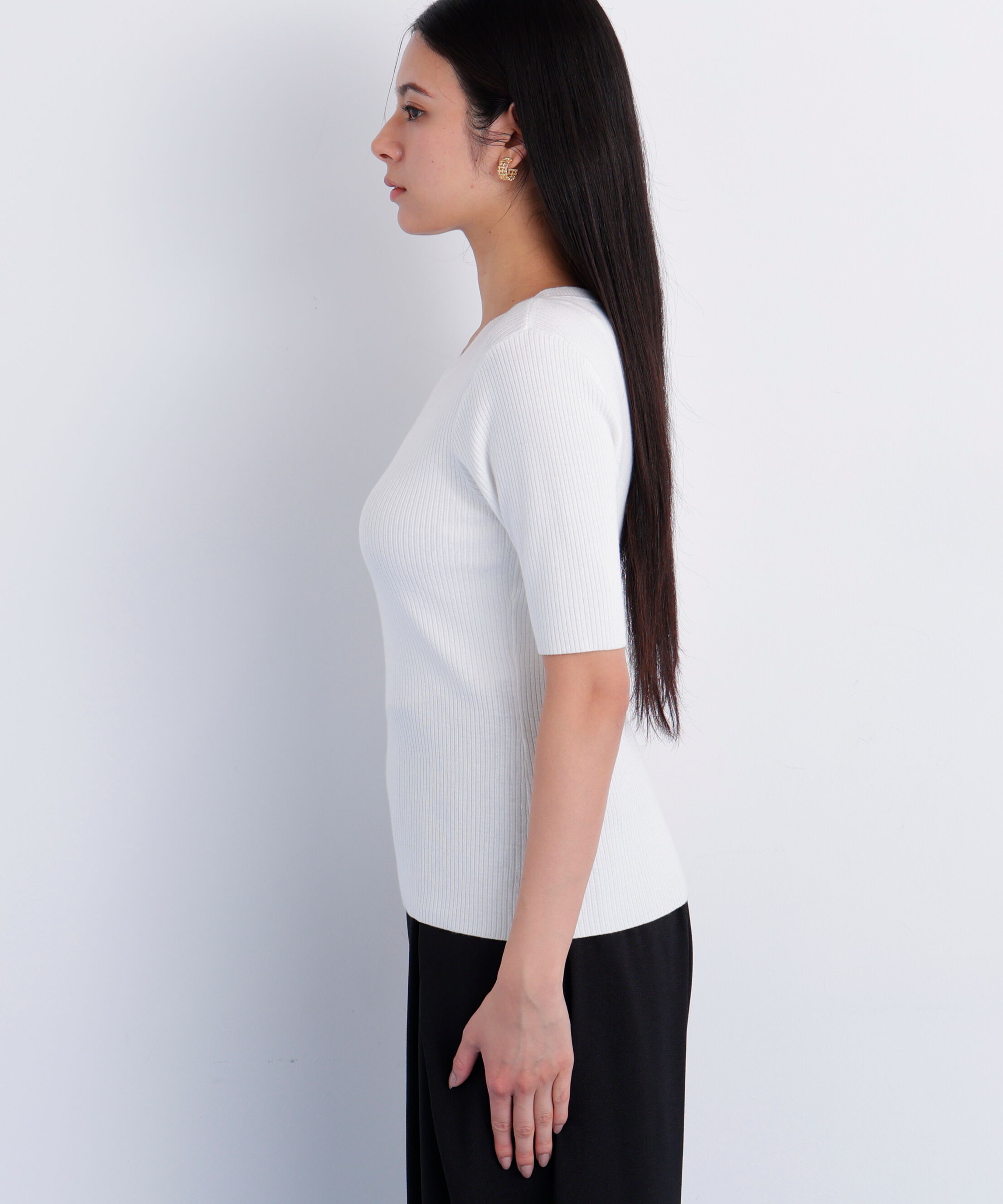  「［美香さん着用］カッティングニットプルオーバー」|ニット・セーター|