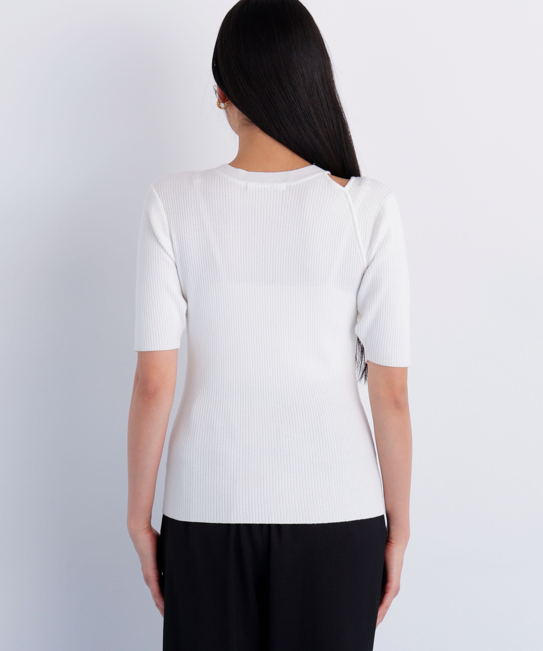  「［美香さん着用］カッティングニットプルオーバー」|ニット・セーター|