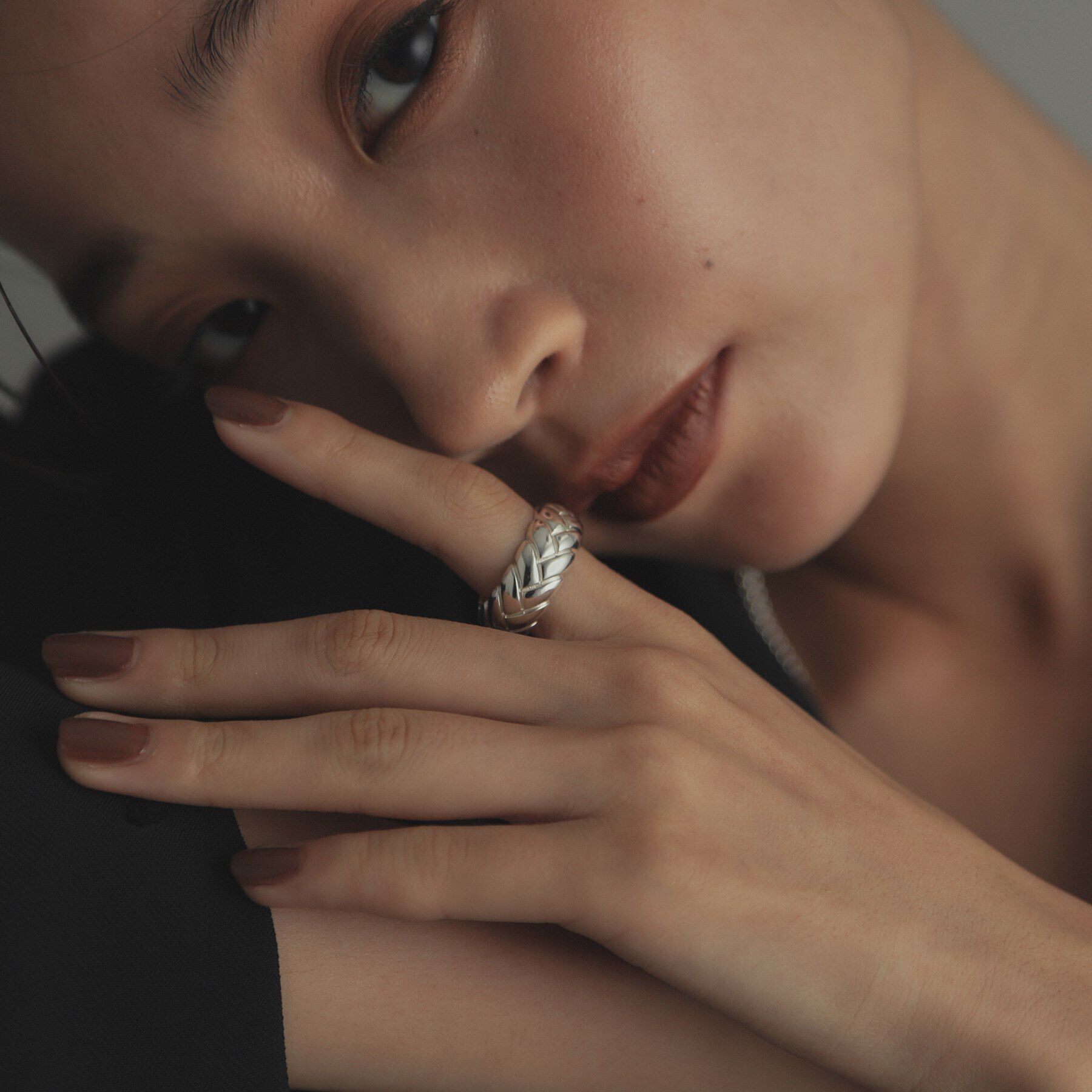 COCOSHNIK ONKITSCH「シルバー ブリックモチーフ エタニティリング」|リング|