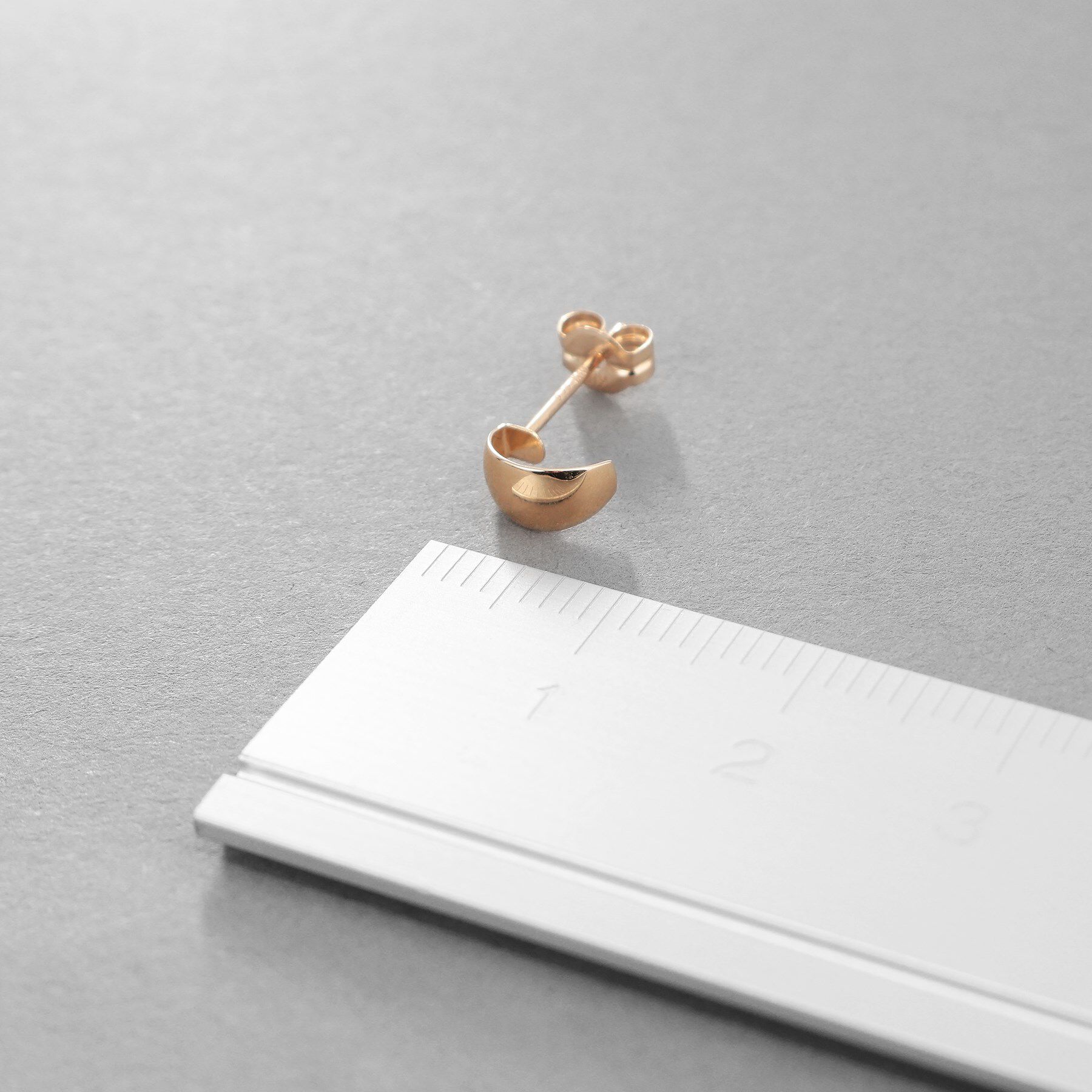 COCOSHNIK ONKITSCH「K10ドームピアス」|ピアス|