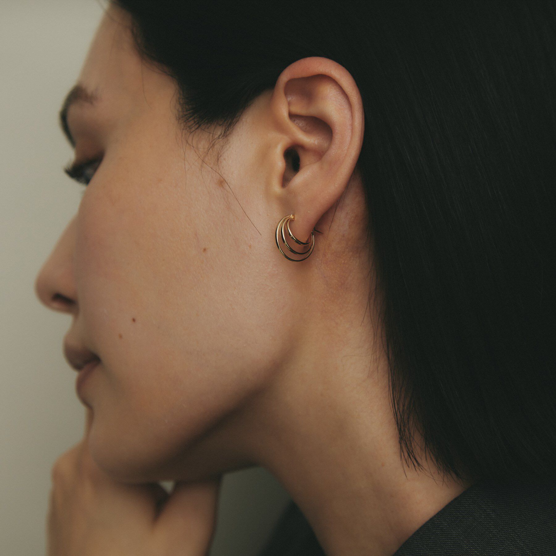 COCOSHNIK「K10甲丸グラデトリプル フープピアス」|ピアス|