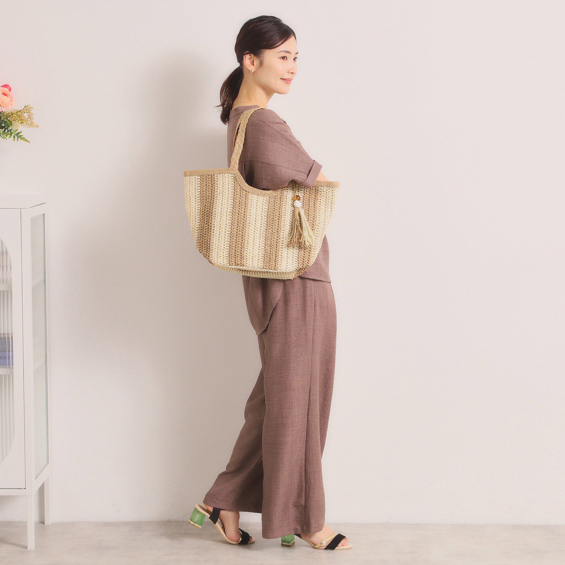 ITS&rsquo;DEMO「雑材ストーンタッセルトート」|トートバッグ|