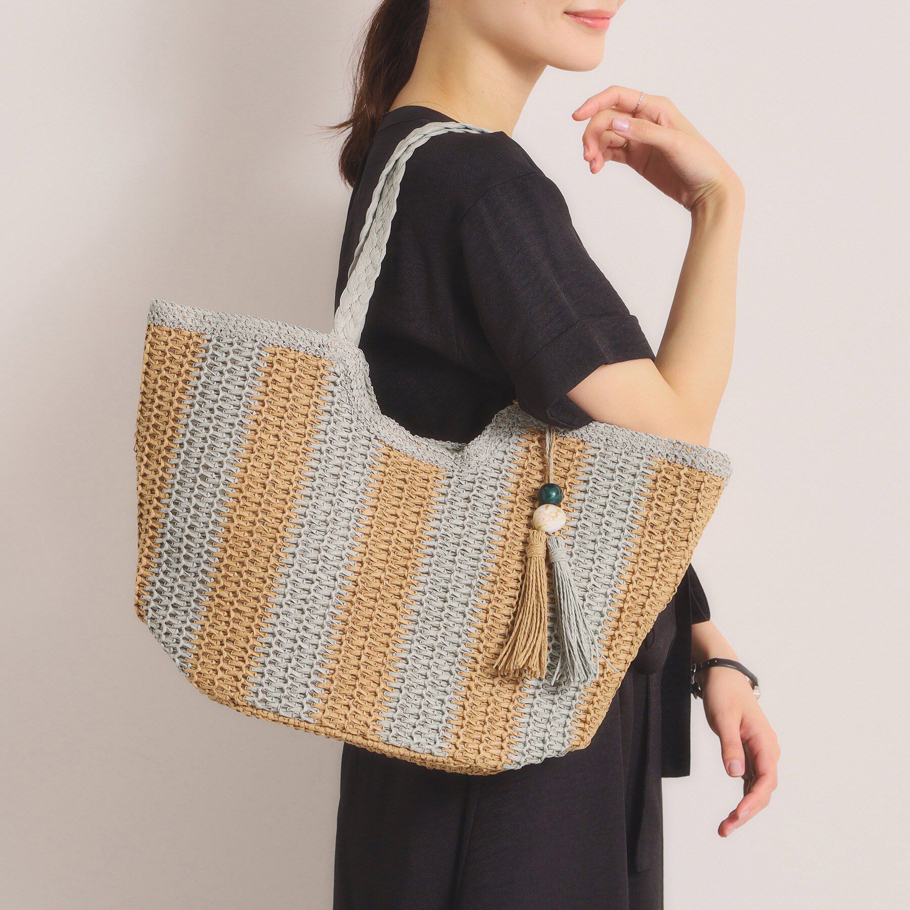 ITS&rsquo;DEMO「雑材ストーンタッセルトート」|トートバッグ|ミントグリーン(32