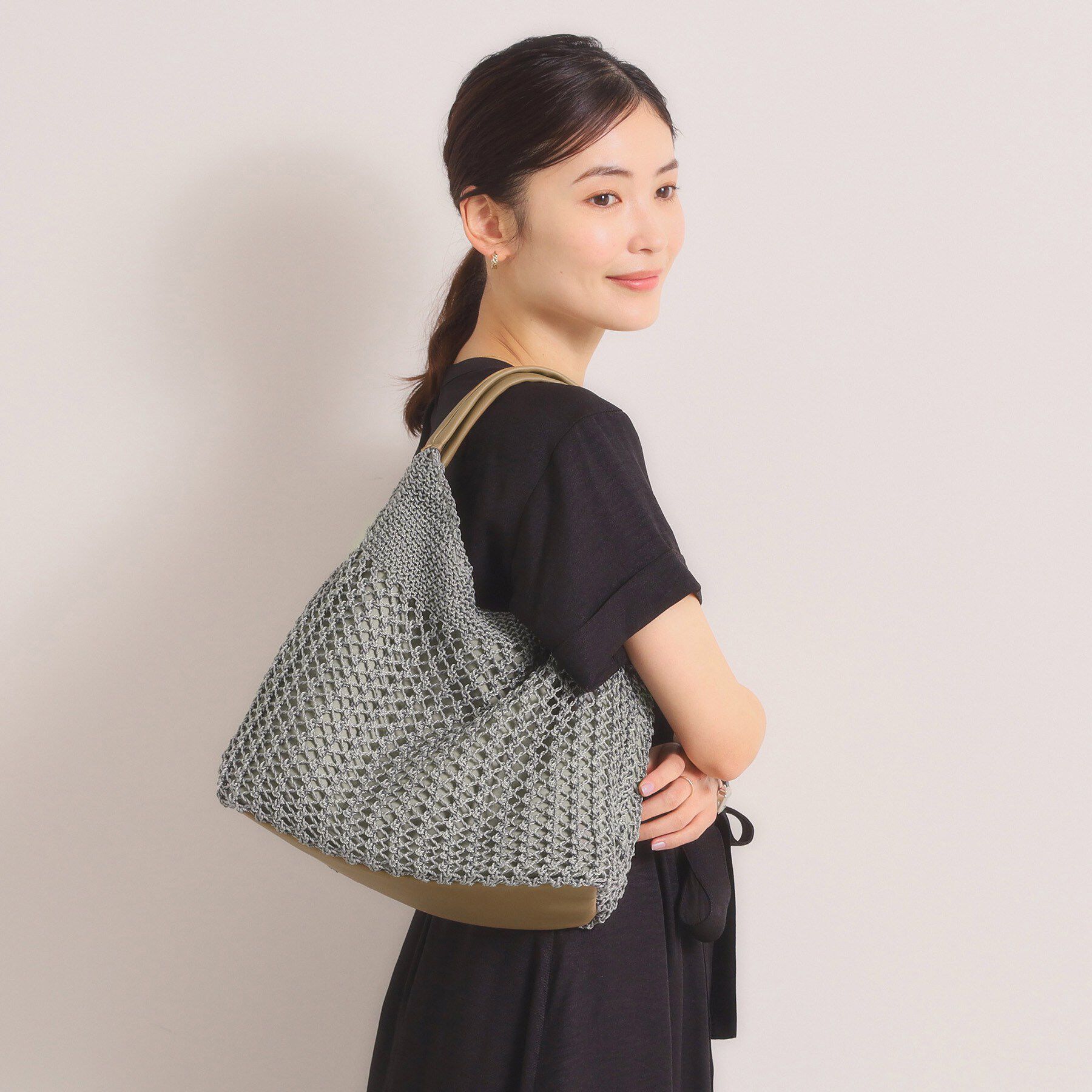 ITS&rsquo;DEMO「雑材コード編みラウンドトート」|トートバッグ|