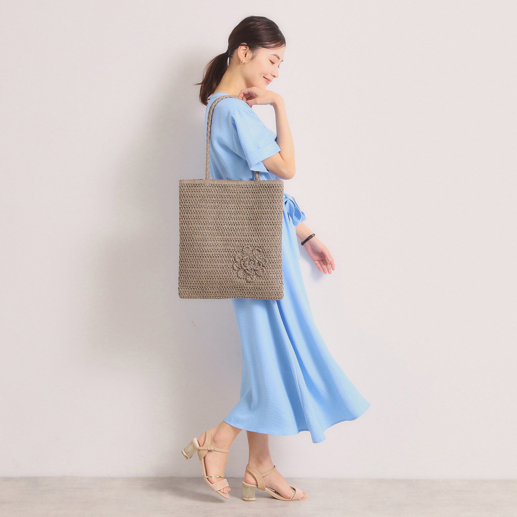 ITS&rsquo;DEMO「雑材コサージュフラットトート」|トートバッグ|