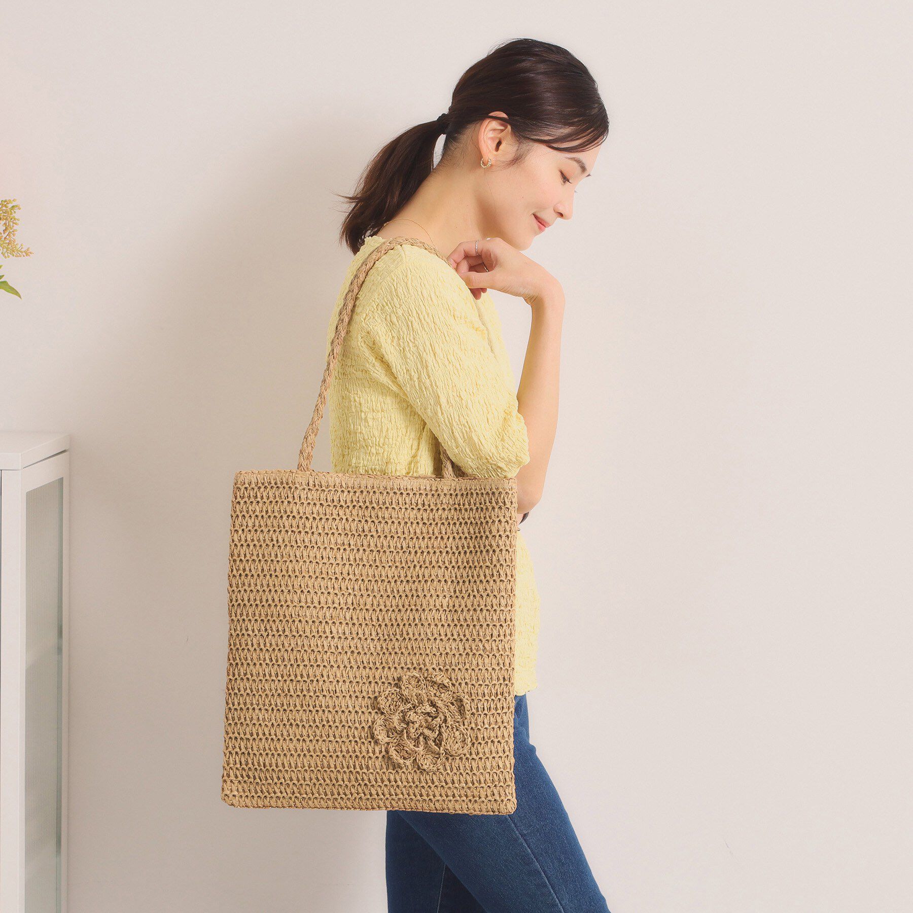 ITS&rsquo;DEMO「雑材コサージュフラットトート」|トートバッグ|