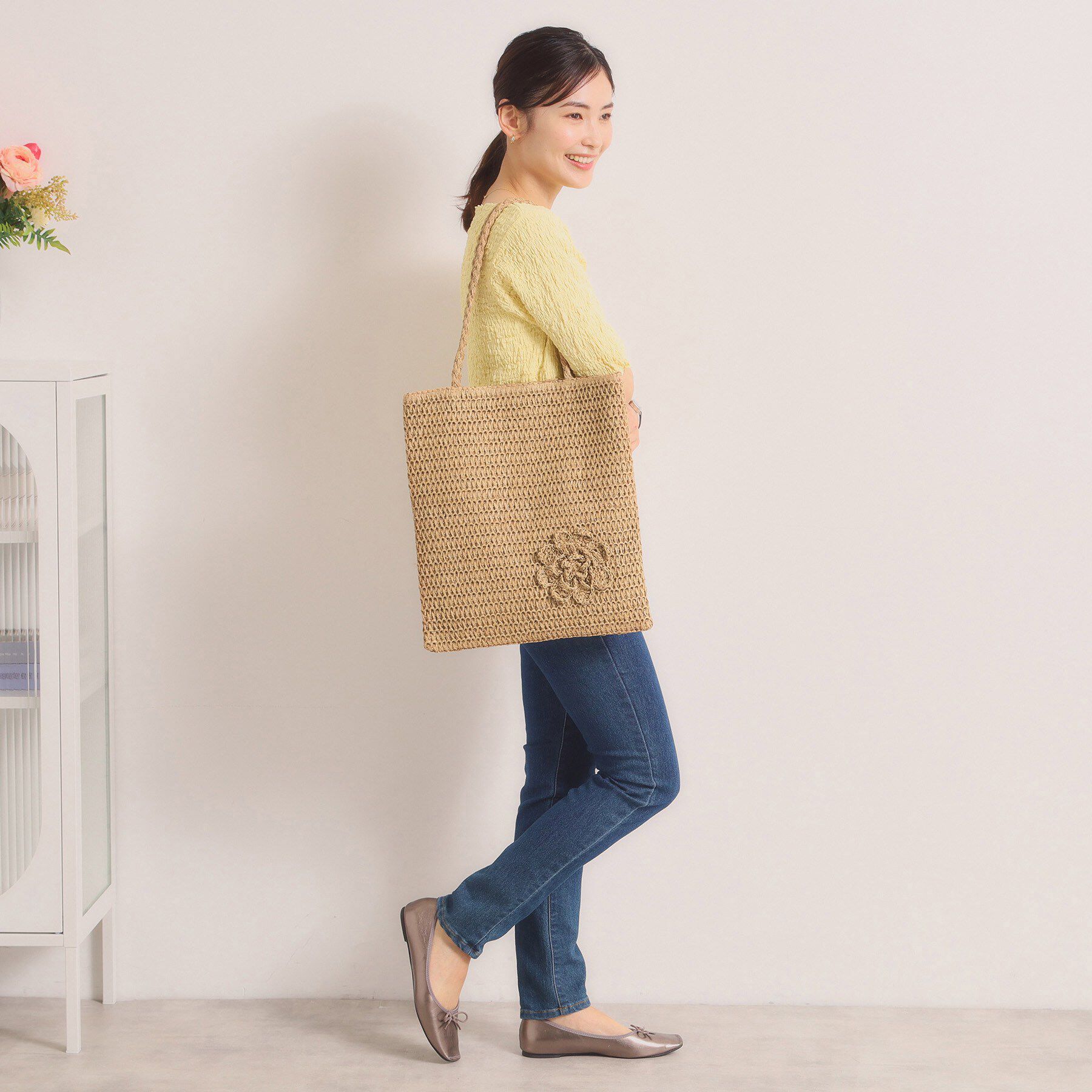 ITS&rsquo;DEMO「雑材コサージュフラットトート」|トートバッグ|