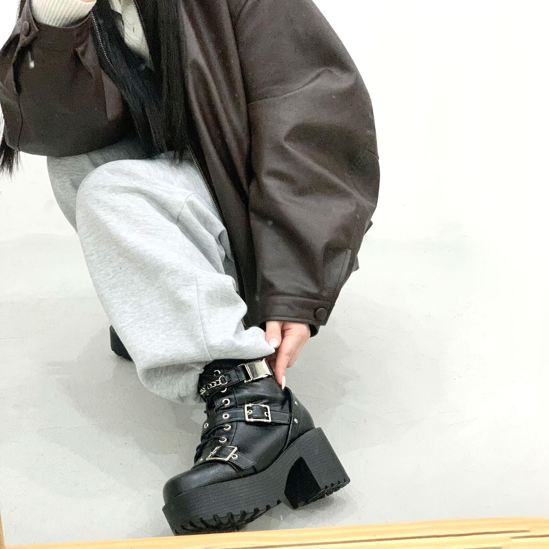 csT&P「厚底ベルト付きブーツ」|ショートブーツ|