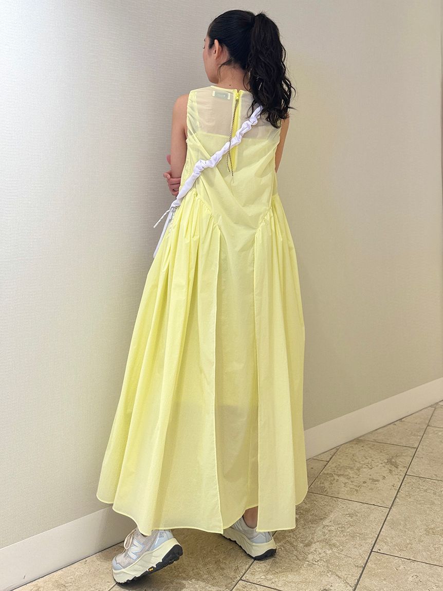 emmi atelier「ギャザーフォルムナイロンワンピース」|ワンピース|