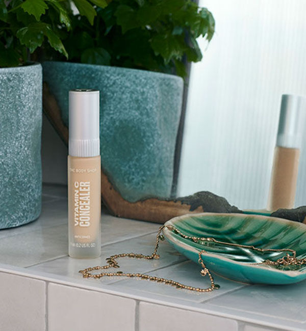 THE BODY SHOP「C コンシーラー ライト２W 8mL」|化粧下地|