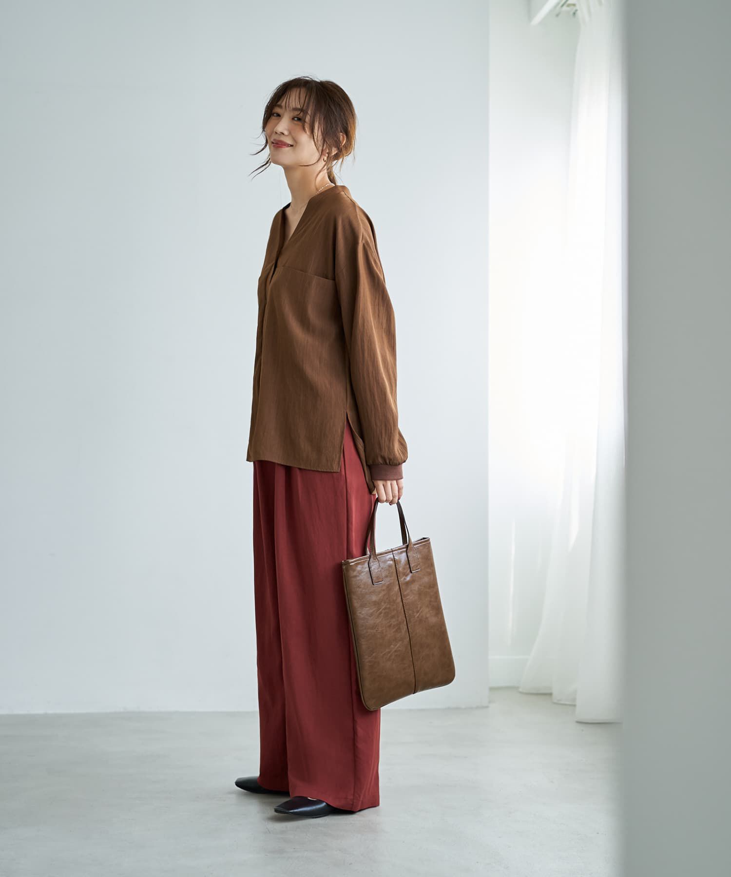 STYLE DELI「袖口リブの身頃がポケットVネックシャツ」|シャツ・ブラウス|