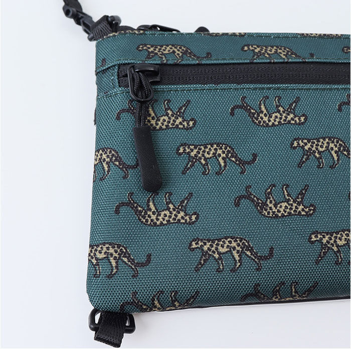 KiU「KiU キウ スマホポーチ K434 通販 ポーチ ショルダーバッグ サコッシュ エチケットポーチ」|ショルダー・メッセンジャー|