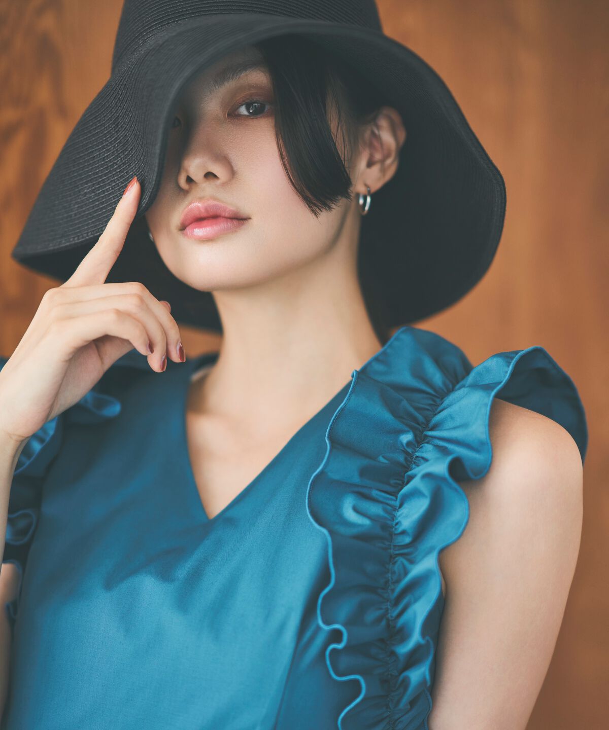 アンドクチュール「ショルダーフリルベルト付きワンピース」|ワンピース|