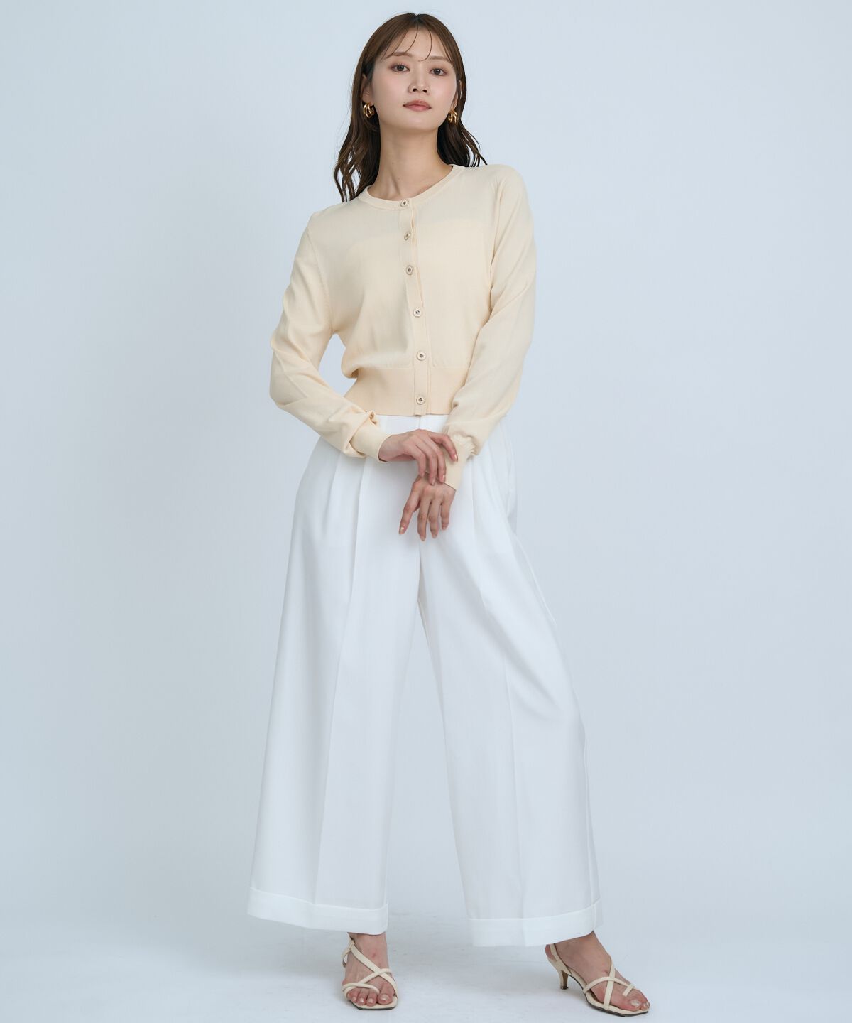 アンドクチュール「クルーネックカーディガン」|カーディガン|