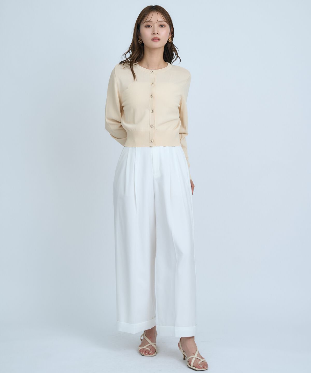 アンドクチュール「クルーネックカーディガン」|カーディガン|