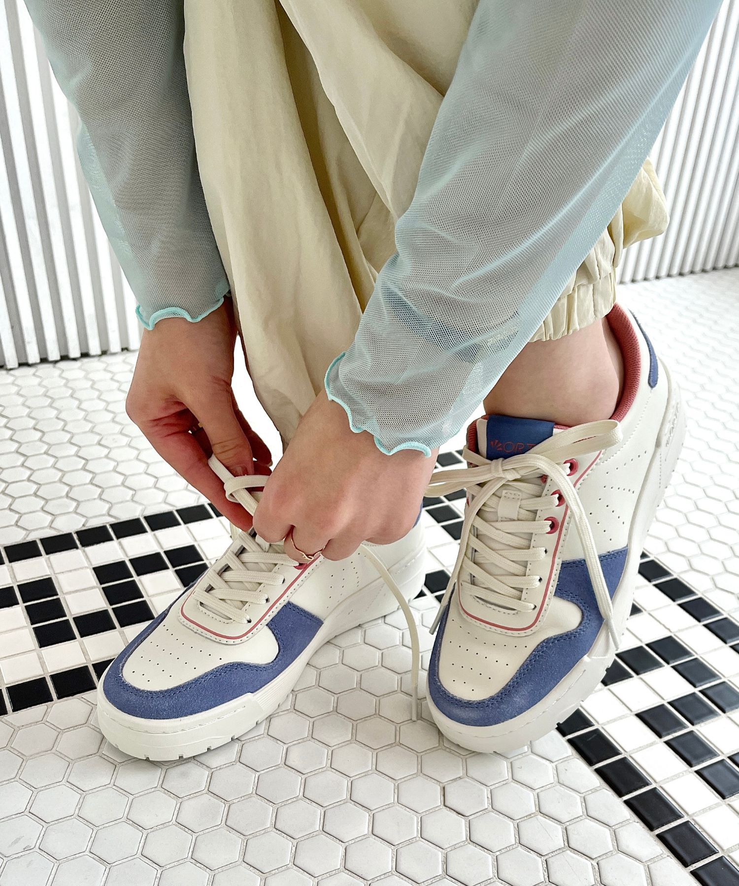 ORiental TRaffic「【トレンド】パンチングミッドソールスニーカー/OT3725 スニーカー 定番 人気 売れてる」|スニーカー|