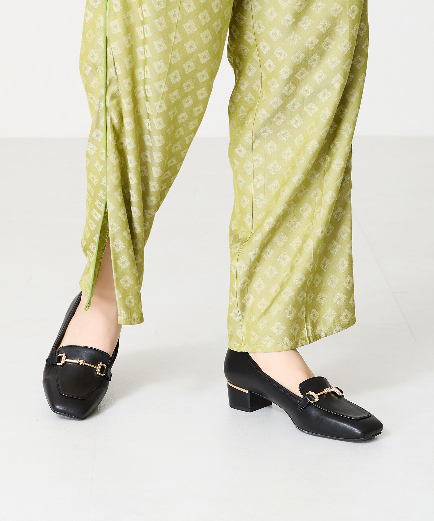 WA Oriental TRaffic「メタリックラインビットヒールローファー/42301」|パンプス|