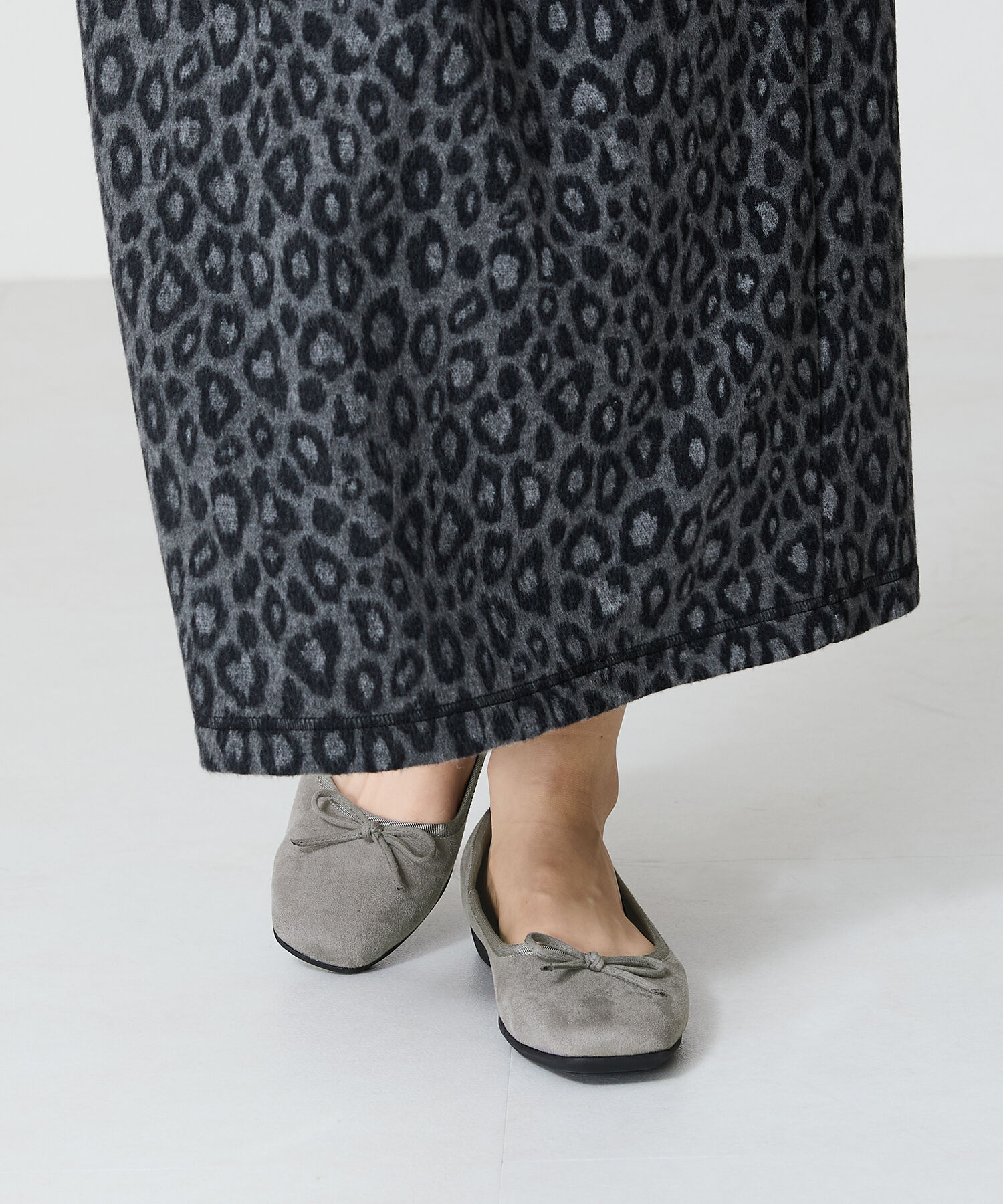 ORiental TRaffic「【WEB限定】 スクエアトゥ バレエシューズ /R-4009 フラット 軽い  厚手クッション」|パンプス|