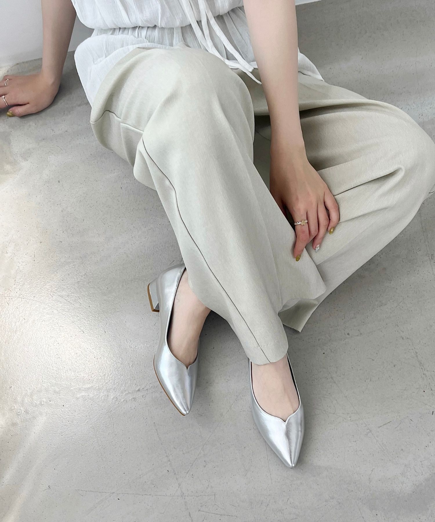 ORiental TRaffic「【WEB限定】スリットカット ポインテッドトゥ ヒール パンプス /55105 通勤 Vカット シンプル」|パンプス|