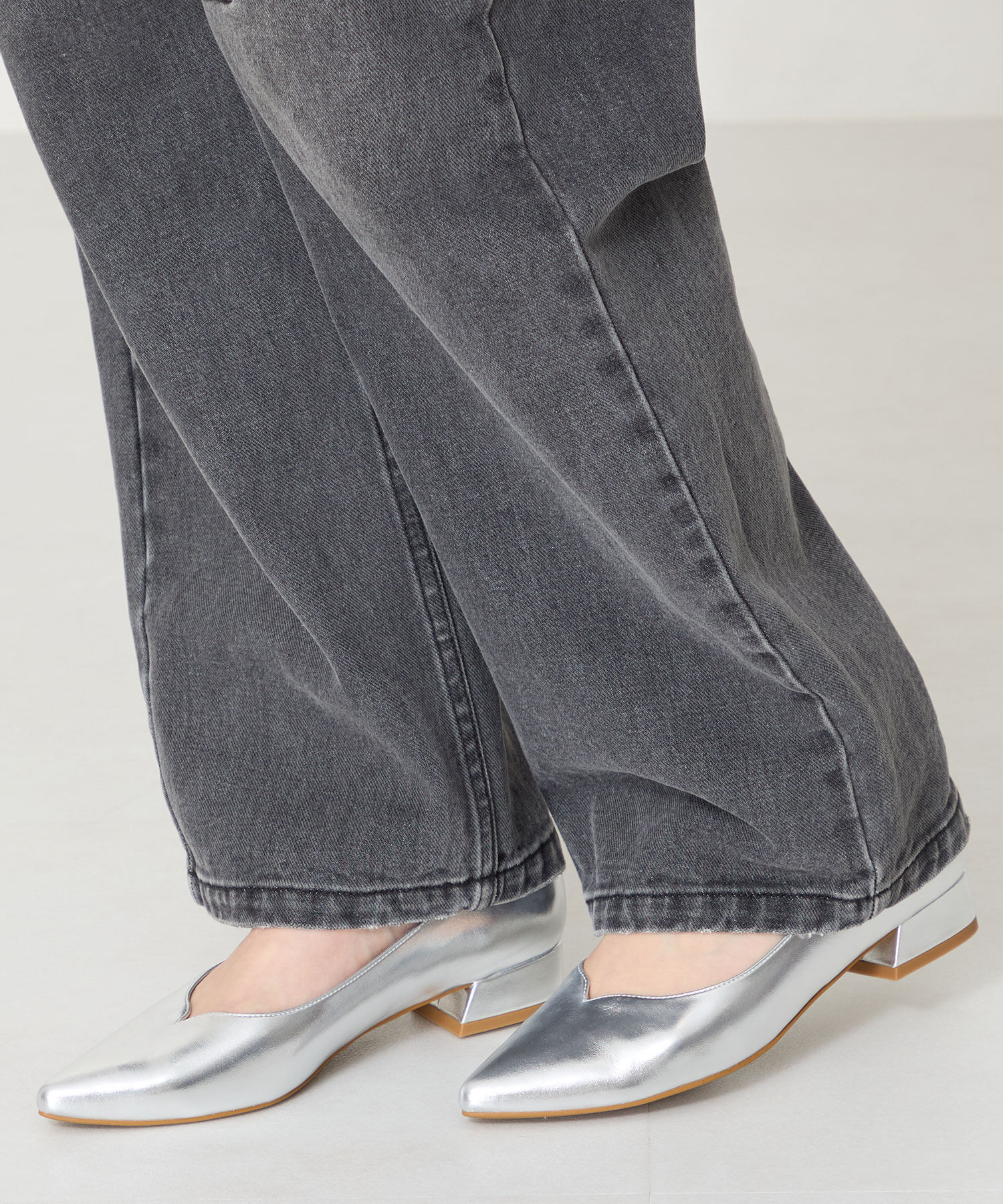 ORiental TRaffic「【WEB限定】スリットカット ポインテッドトゥ ヒール パンプス /55105 通勤 Vカット シンプル」|パンプス|