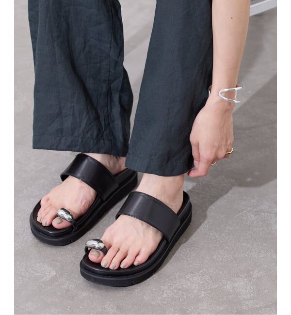JOURNAL STANDARD「《予約》【atelier brugge/アトリエブルージュ】Toe ring sandals」|サンダル|ブラック