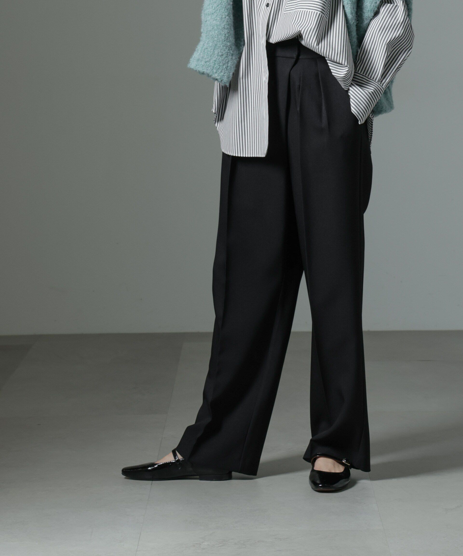 nano･universe「ラップタックパンツ」|チノ|ブラック