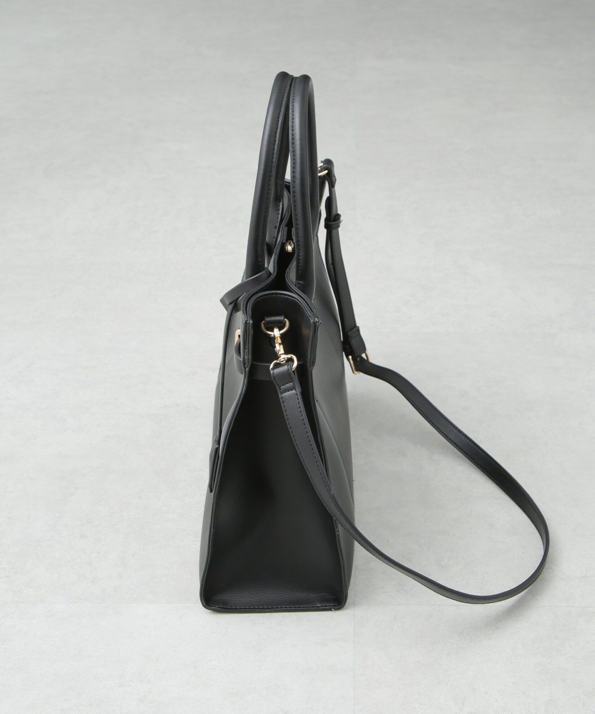 nano･universe「ターンロックベルトビッグトートバッグ」|ショルダー・メッセンジャー|