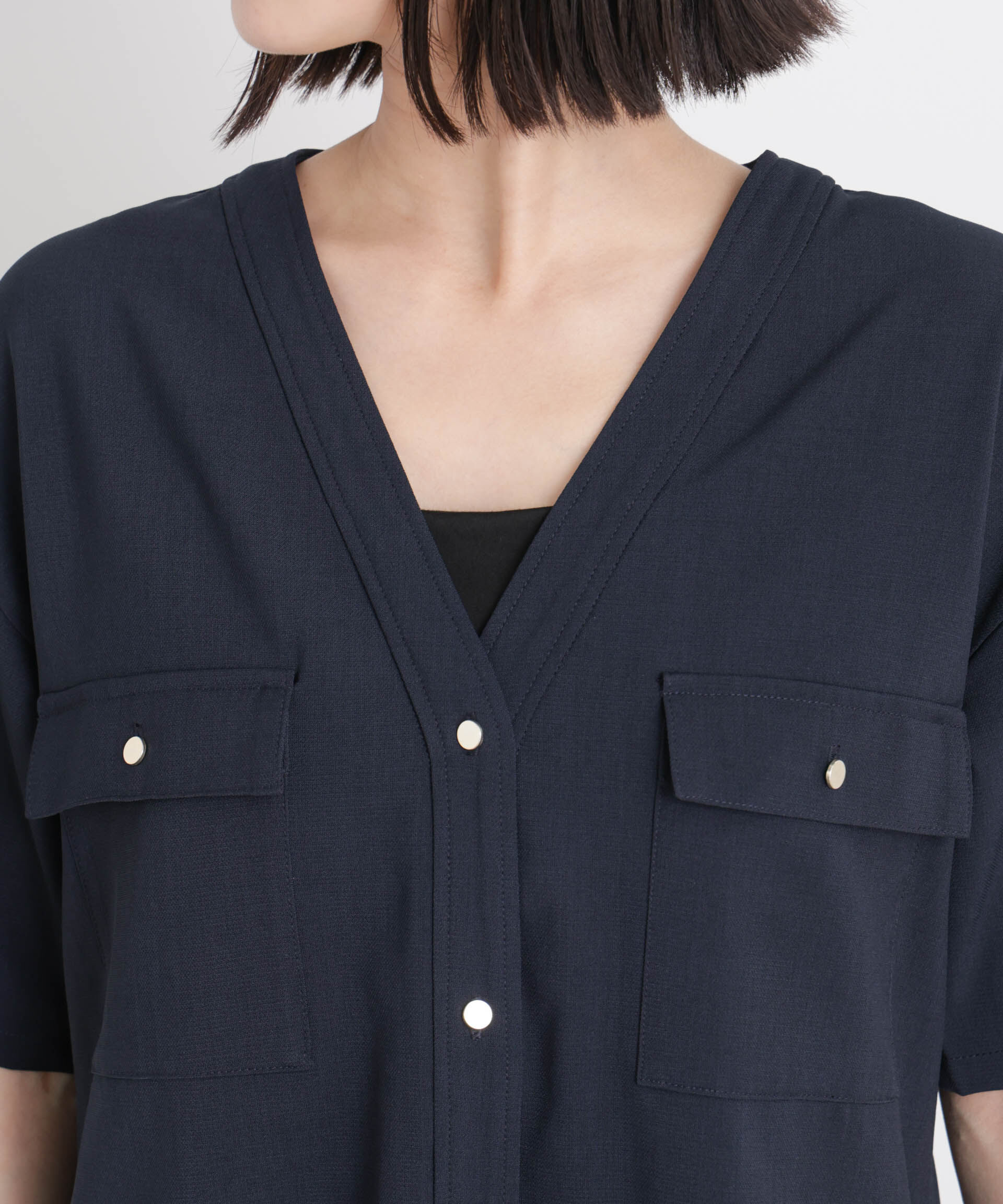 nano･universe「メランジストレッチポケットVネックブラウス(セットアップ可)」|シャツ・ブラウス|