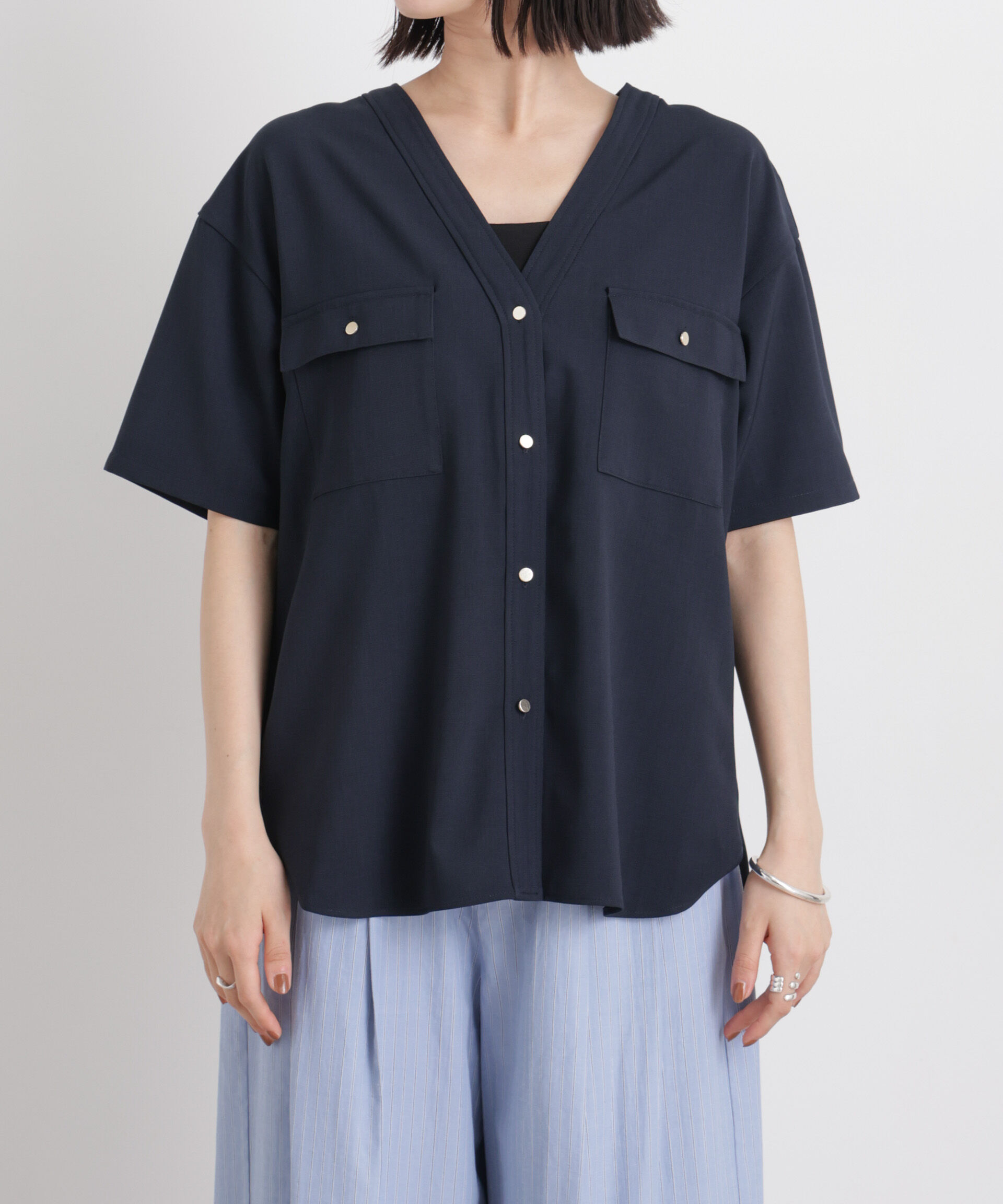 nano･universe「メランジストレッチポケットVネックブラウス(セットアップ可)」|シャツ・ブラウス|