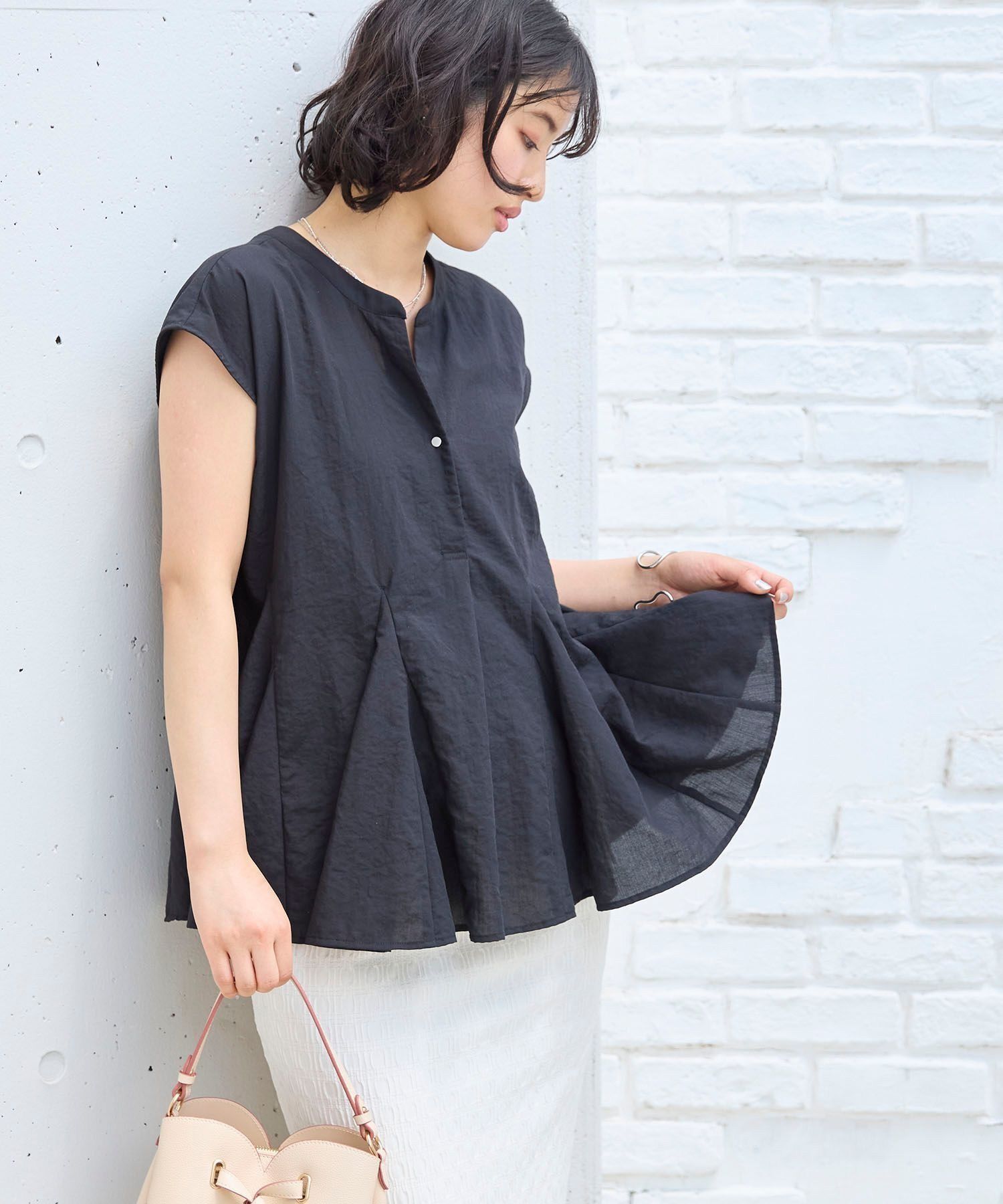 VIS「【防シワ/洗える】スキッパーフレアブラウス」|シャツ・ブラウス|