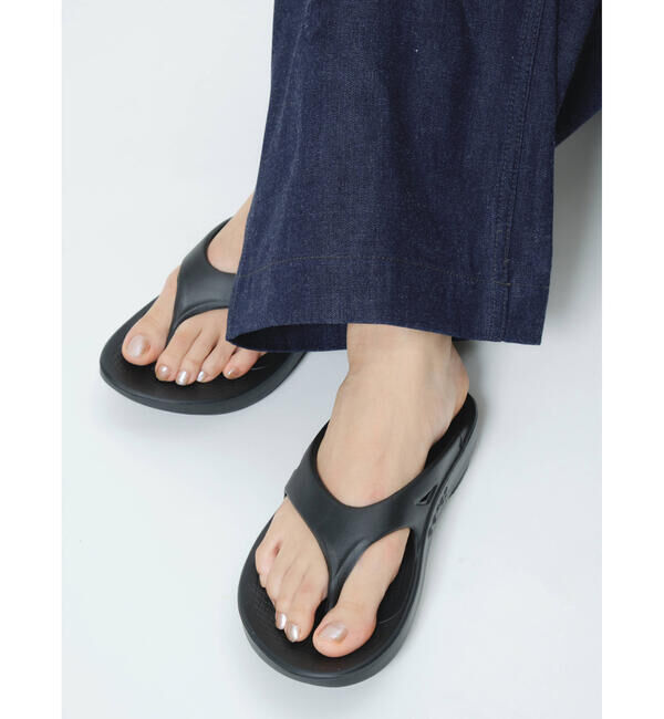  「OOFOS | OOriginal Black WOMEN」|サンダル|BLACK