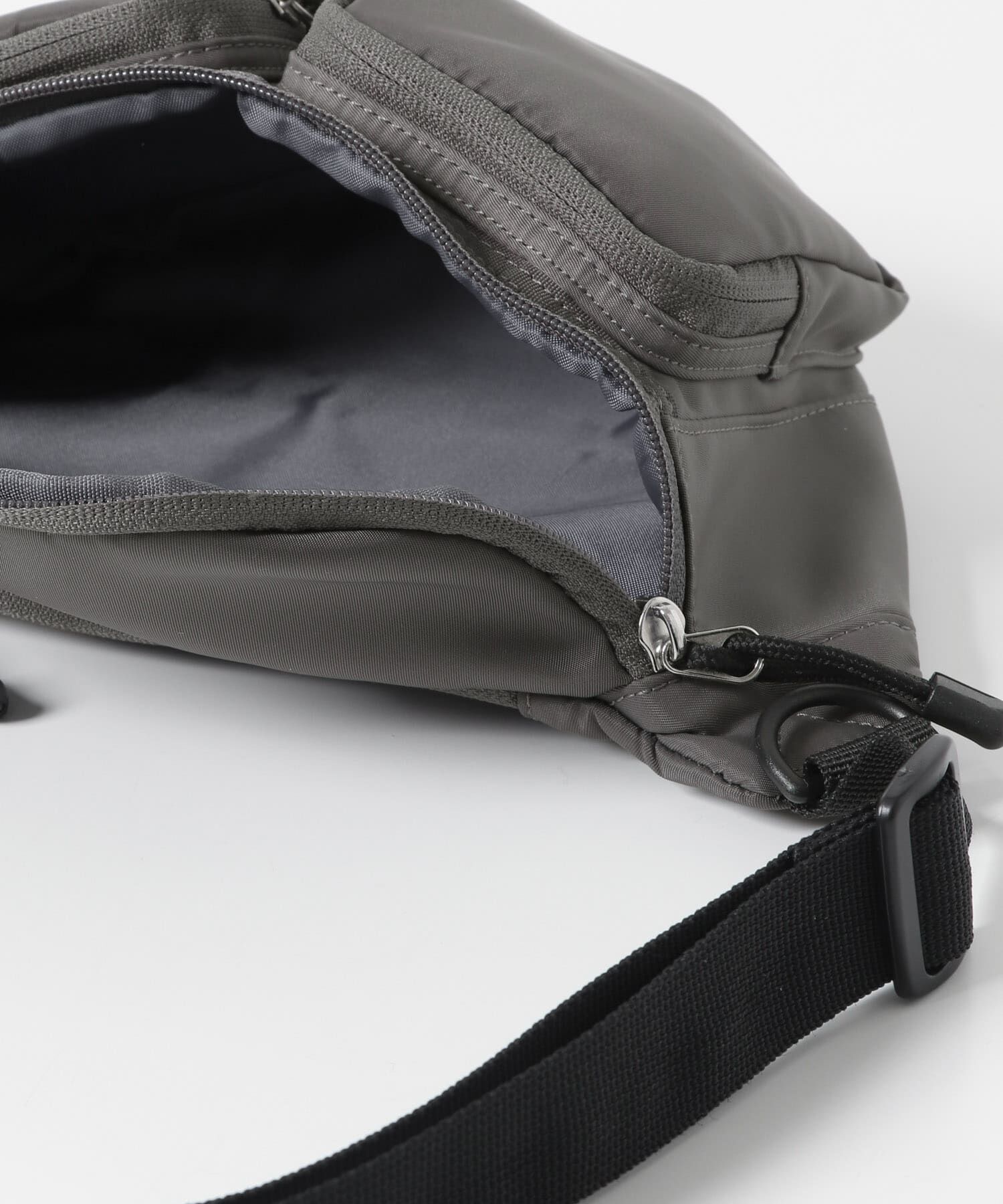 RODE SKO「パラコードボディバッグ」|ショルダー・メッセンジャー|