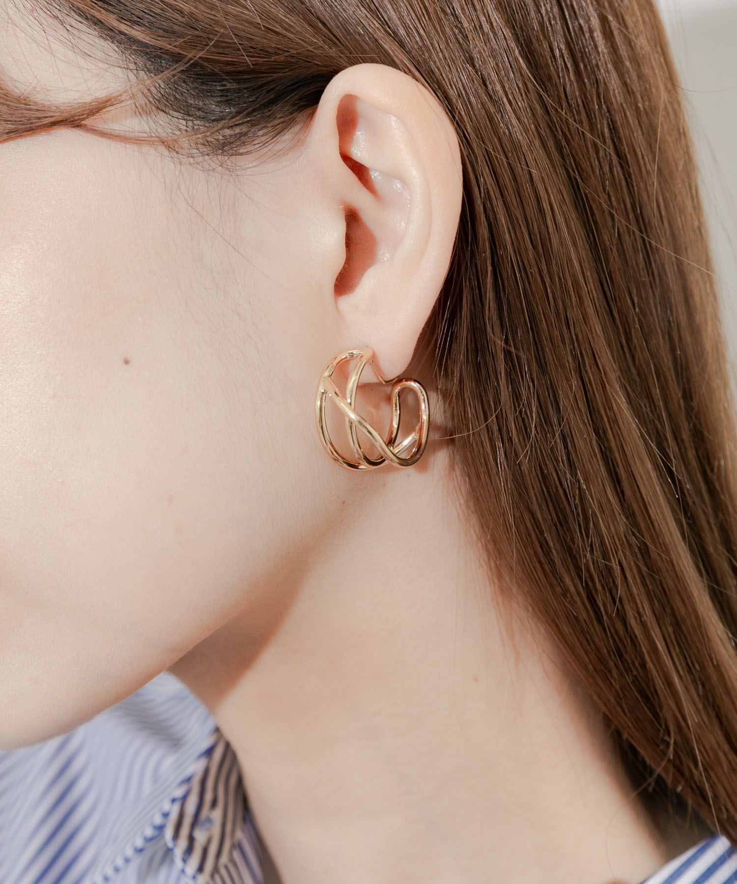 SMELLY「ニュアンスメタルワイドフープイヤリング」|イヤリング|