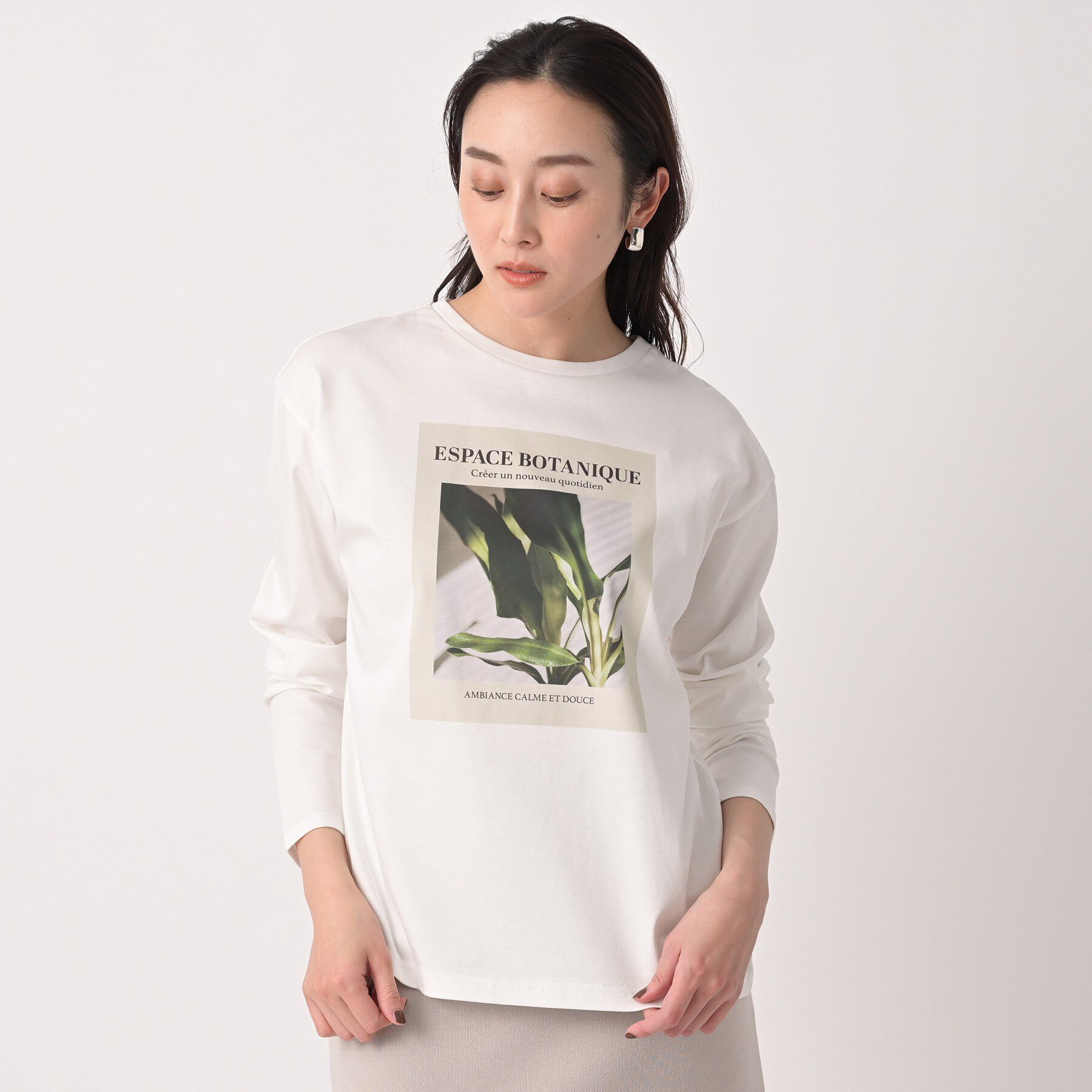 UNTITLED「【コットン100/洗える】フォトロングTシャツ」|Tシャツ・カットソー|オフホワイト(603