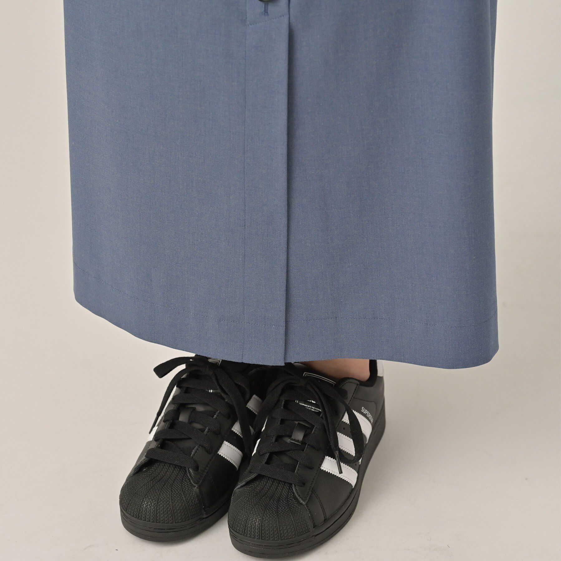 UNTITLED「【洗える/前開きワンピ】スクエアネックジャンパースカート」|ワンピース|